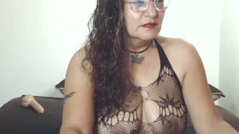 Snapshot of alessiabobs chatting on 06-08-26, 11:05 Allesiaboobs online show from 06-08-26, 11:05