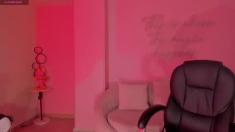 Alessia  online show from 12-24-24, 05:13