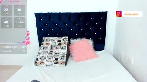 Snapshot of alessiakaunn chatting on 12-15-24, 01:02 Alison online show from 12-15-24, 01:02