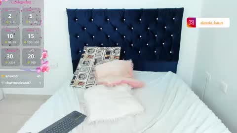 Snapshot of alessiakaunn chatting on 02-17-25, 11:42 Alison online show from 02-17-25, 11:42