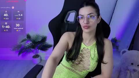 Snapshot of alessyaaa chatting on 07-19-26, 12:09 Ale online show from 07-19-26, 12:09