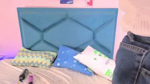 AleSweett online show from 04-23-26, 12:29