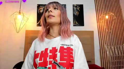 Aleszia online show from 10-05-25, 07:23