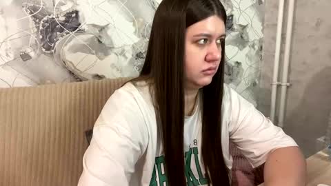 Aletta Oushen online show from 02-12-25, 05:05