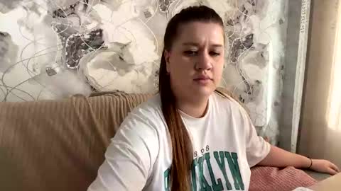 Aletta Oushen online show from 02-20-25, 09:22