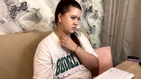 Aletta Oushen online show from 02-20-25, 12:25