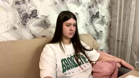 Aletta Oushen online show from 02-21-25, 11:55