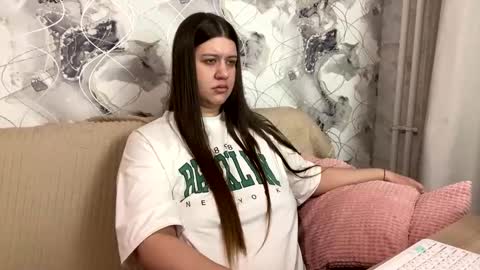 Aletta Oushen online show from 03-04-25, 02:10