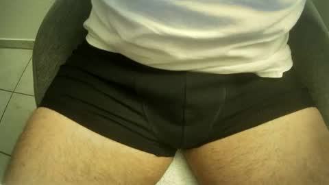 Snapshot of alex34nrw chatting on 11-15-25, 05:20 Alex online show from 11-15-25, 05:20