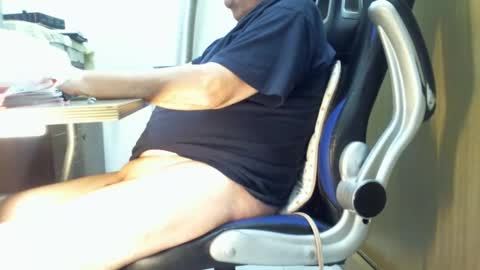 alex47100 online show from 02-28-25, 02:31