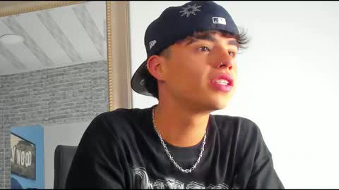 alex online show from 10-14-25, 01:23