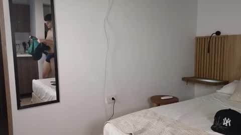 alex online show from 10-20-25, 01:33