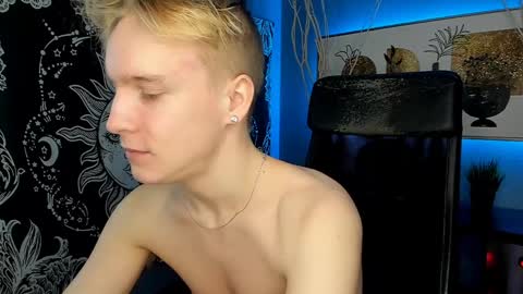 Snapshot of alex__sweet chatting on 12-18-24, 07:58 your Alex online show from 12-18-24, 07:58