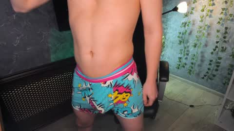 Snapshot of alex__sweet chatting on 12-22-24, 01:22 your Alex online show from 12-22-24, 01:22