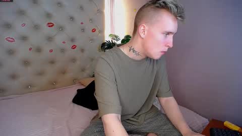 Snapshot of alex__sweet chatting on 03-10-25, 04:57 your Alex online show from 03-10-25, 04:57