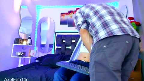 sneider online show from 03-01-25, 06:54