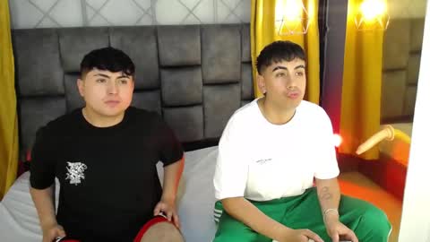 Snapshot of alex_beamont chatting on 11-13-25, 08:19 mike y alex online show from 11-13-25, 08:19