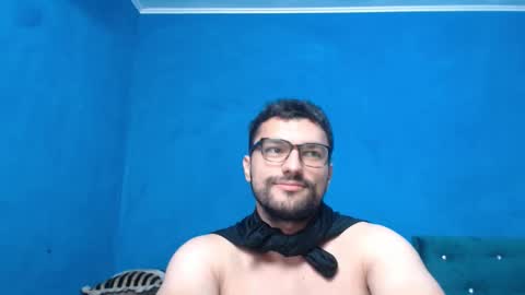 Snapshot of alex_blu chatting on 09-12-25, 05:13 Alex online show from 09-12-25, 05:13