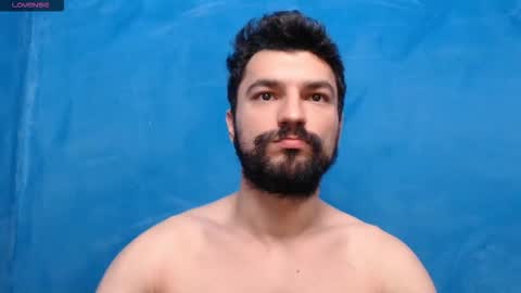 Snapshot of alex_blu chatting on 10-11-25, 01:09 Alex online show from 10-11-25, 01:09