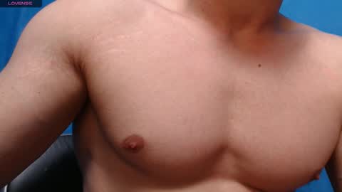 Snapshot of alex_blu chatting on 10-18-25, 10:05 Alex online show from 10-18-25, 10:05