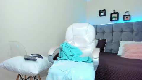 alex online show from 01-27-25, 03:28