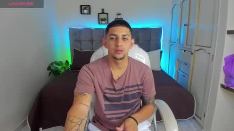 alex online show from 02-12-25, 12:12