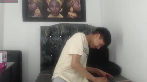 alex_it0 online show from 05-21-26, 08:49