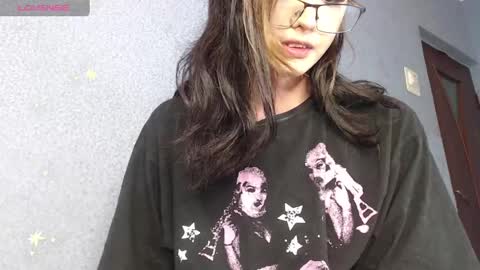 Snapshot of alex_lsf chatting on 01-27-25, 07:24 CorneliaLia inst  online show from 01-27-25, 07:24