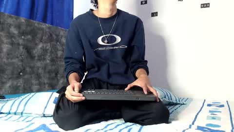 alex_mark_ online show from 04-06-26, 06:42