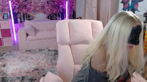 Alex online show from 04-25-26, 01:52