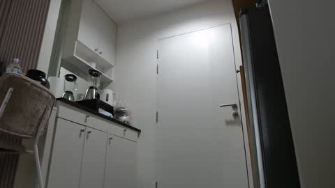 Nicha online show from 10-28-25, 02:59