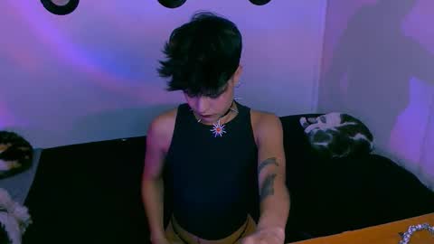 Snapshot of alex_one888 chatting on 11-06-25, 01:06 Alex online show from 11-06-25, 01:06