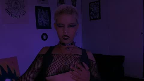 Alex online show from 04-21-26, 01:42