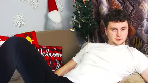 Snapshot of alex_onelove chatting on 12-18-24, 08:47 Alex online show from 12-18-24, 08:47