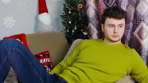 Snapshot of alex_onelove chatting on 12-20-24, 11:10 Alex online show from 12-20-24, 11:10