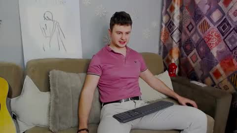 Snapshot of alex_onelove chatting on 02-12-25, 06:40 Alex online show from 02-12-25, 06:40