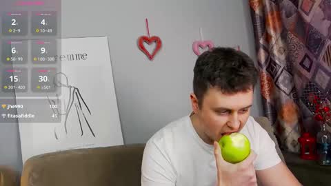 Snapshot of alex_onelove chatting on 02-14-25, 11:10 Alex online show from 02-14-25, 11:10