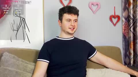 Snapshot of alex_onelove chatting on 02-26-25, 03:41 Alex online show from 02-26-25, 03:41