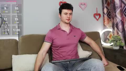 Snapshot of alex_onelove chatting on 03-08-25, 09:28 Alex online show from 03-08-25, 09:28