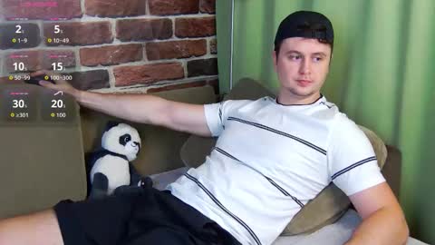 Snapshot of alex_onelove chatting on 10-20-25, 07:31 Alex online show from 10-20-25, 07:31