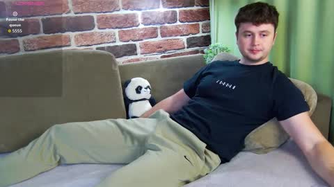 Snapshot of alex_onelove chatting on 10-26-25, 07:58 Alex online show from 10-26-25, 07:58