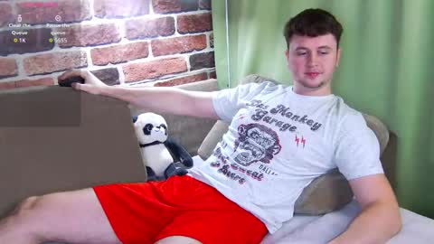 Snapshot of alex_onelove chatting on 11-12-25, 07:53 Alex online show from 11-12-25, 07:53