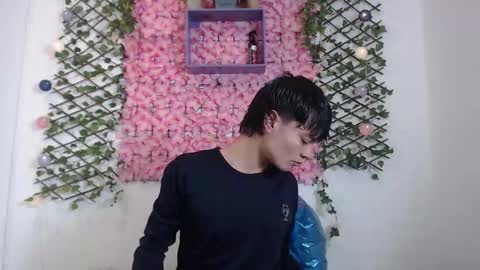 alex_russo__ online show from 10-14-25, 03:40