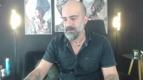 Alex Saints online show from 04-25-26, 01:36