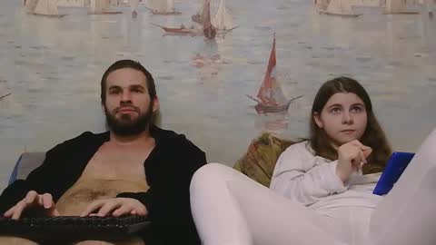 Alex and Sarah online show from 03-10-26, 10:04