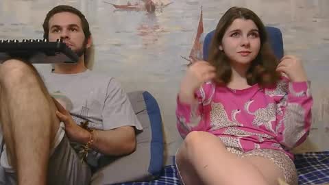 Alex and Sarah online show from 03-25-26, 07:53