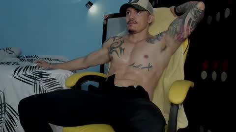 alex_sthorm online show from 10-12-25, 05:50