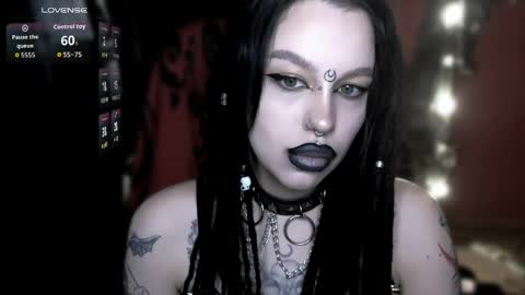 Snapshot of alex_succubus chatting on 05-11-26, 02:50 Alex Succubus online show from 05-11-26, 02:50
