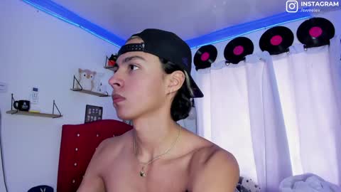 Alex online show from 12-30-24, 03:57