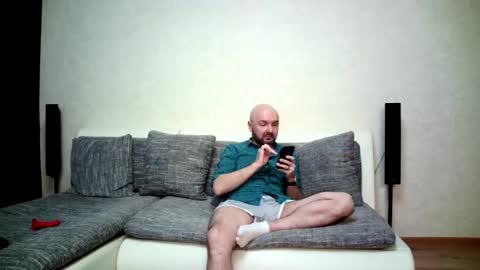 Alex and Tobey online show from 02-08-26, 04:49